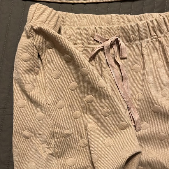 Blu Pepper ladies size Large 2 piece top and shorts Swiss dot pattern - Picture 6 of 9